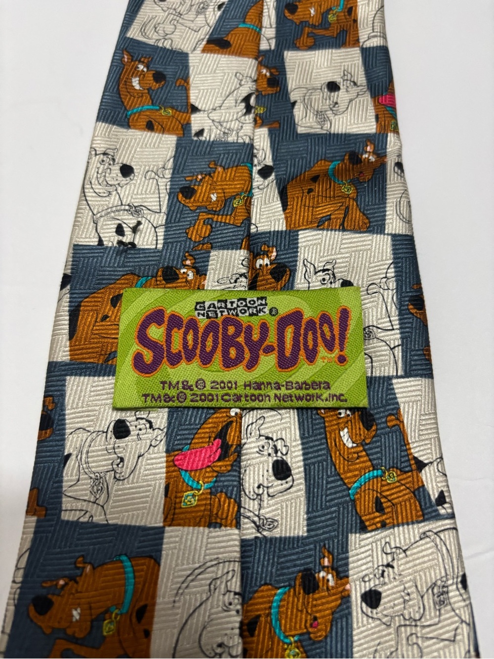 Scooby Doo Vintaje Men's Neck Tie Hanna Barbera Cartoon Network
2001 100% Silk